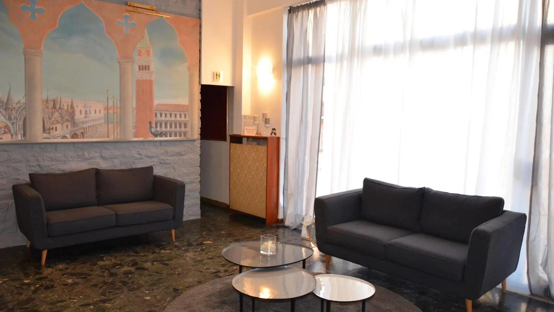 Hotel Ariston Mestre 3*,  Italy